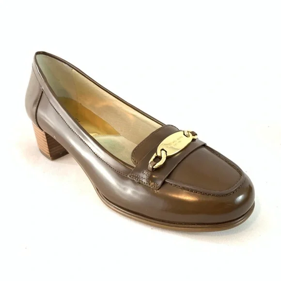 Michael Kors patent leather round toe loafers 7 M - Picture 2 of 15